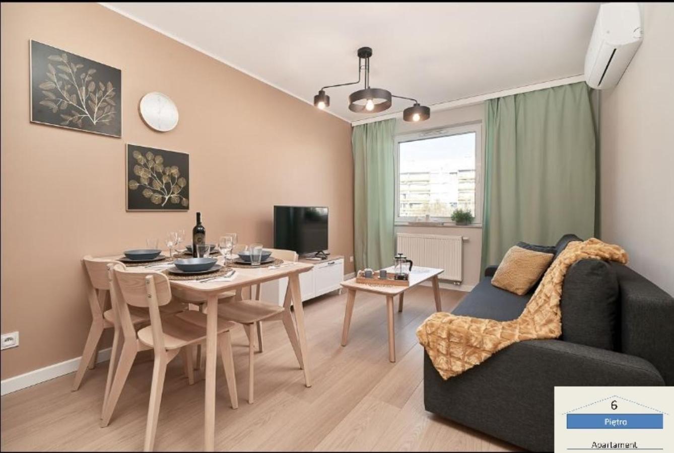Szóste piętro Apartman Wrocław Kültér fotó
